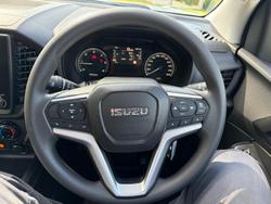 2025 Isuzu D-MAX SX