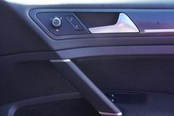 2017 Volkswagen Golf GTI Original