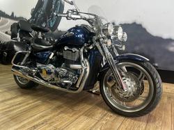 2010 Triumph THUNDERBIRD BLUE