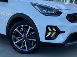 2022 Kia Niro Hybrid Sport