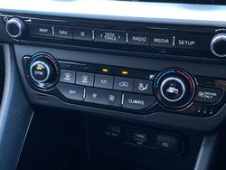 2022 Kia Niro Hybrid Sport