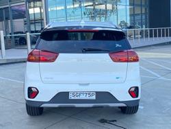 2022 Kia Niro Hybrid Sport