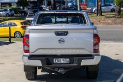 2021 Nissan Navara ST-X