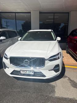 2022 Volvo XC60 B5 Momentum