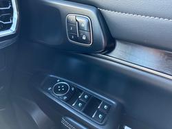 2024 Ford Everest Platinum