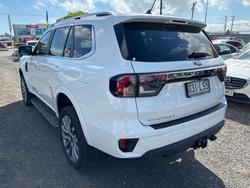 2024 Ford Everest Platinum