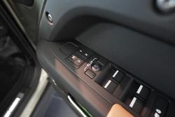 2024 Land Rover Defender 110 D350 X-Dynamic SE