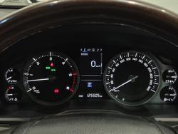 2018 Toyota Landcruiser Sahara VDJ200R 4X4 Dual Range White