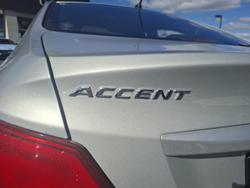 2014 Hyundai Accent Active