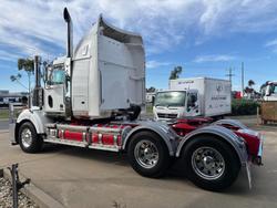 2020 Western Star 4800 Series 4800 FXB White