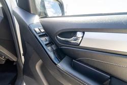 2019 Isuzu MU-X LS-T