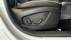 2025 Mitsubishi ASX Exceed XE MY25 Crystal White with Onyx Black Roof