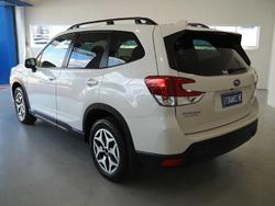 2022 Subaru Forester 2.5i