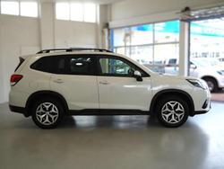 2022 Subaru Forester 2.5i
