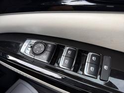 2023 Kia Carnival SLi