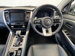 2024 Mitsubishi Pajero Sport Exceed