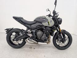 Triumph Trident 660 (lams)