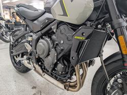 2026 Triumph TRIDENT 660 (LAMS) grey