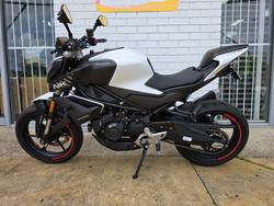 2024 CFMOTO 450 NK White