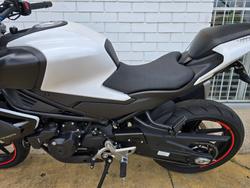 2024 CFMOTO 450 NK White