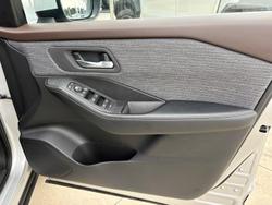 2024 Nissan X-TRAIL ST