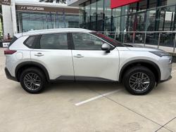 2024 Nissan X-TRAIL ST