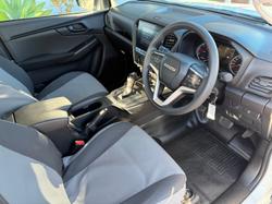 2023 Isuzu D-MAX SX