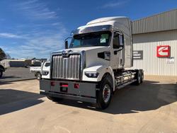 2025 Western Star 48X White