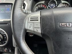 2020 Isuzu MU-X LS-T