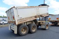 2013 Moore Tri-Axle Steel
