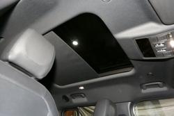 2023 Land Rover Defender 130 P400 SE