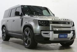 2023 Land Rover Defender 130 P400 SE