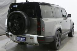 2023 Land Rover Defender 130 P400 SE