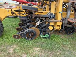 0 SERAFIN ULTISOW S4048 SINGLE DISC AIR SEEDER BAR 2020 USED YELLOW