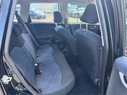 2014 HONDA JAZZ VIBE GE MY12 UPDATE Black