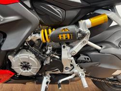 2022 Ducati STREETFIGHTER V2 RED