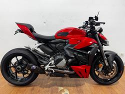 Ducati Streetfighter V2