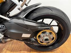 2022 Ducati STREETFIGHTER V2 RED