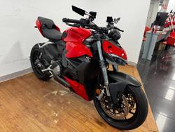 2022 Ducati STREETFIGHTER V2 RED