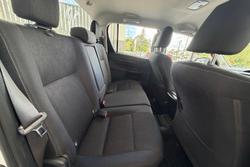 2023 Toyota Hilux SR