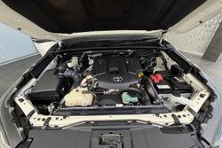 2023 Toyota Hilux SR