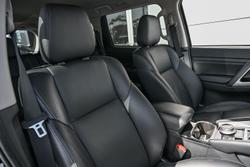 2021 Mitsubishi Pajero Sport GLS