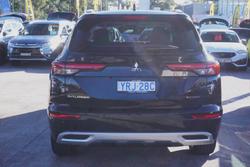 2023 Mitsubishi Outlander Exceed