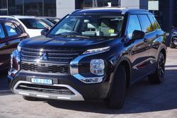 2023 Mitsubishi Outlander Exceed