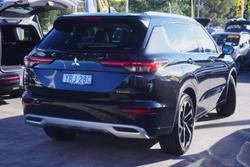 2023 Mitsubishi Outlander Exceed