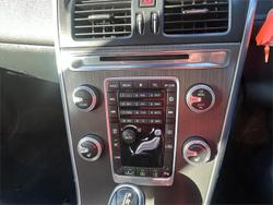 2015 Volvo XC60 D4 Kinetic MY15 Black Sapphire