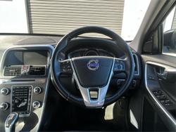 2015 Volvo XC60 D4 Kinetic MY15 Black Sapphire