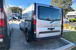 2025 Renault Trafic Pro X82 MY26 Highland Grey (KQA)