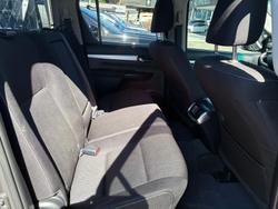 2023 Toyota Hilux SR5