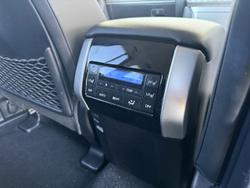 2022 Toyota Landcruiser Prado VX